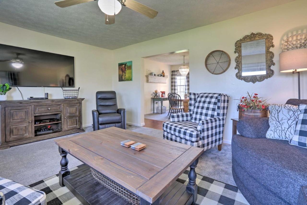 Charming East Bernstadt Retreat Less Than 6 Acre Farm! Екстер'єр фото