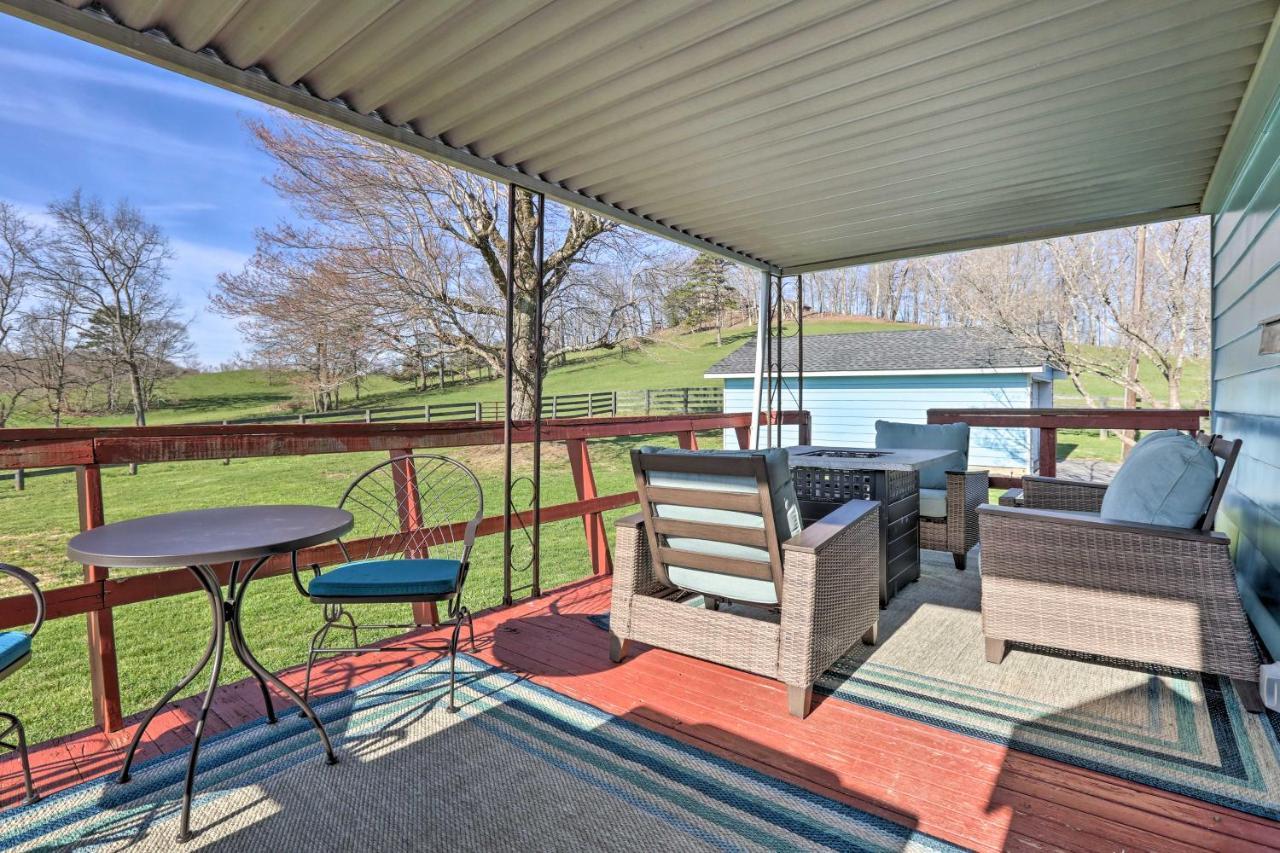 Charming East Bernstadt Retreat Less Than 6 Acre Farm! Екстер'єр фото
